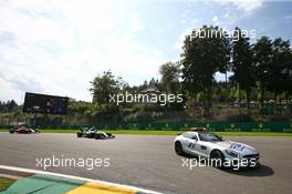 Nico Rosberg (GER) Mercedes AMG F1 W07 Hybrid leads behind the FIA Safety Car. 28.08.2016. Formula 1 World Championship, Rd 13, Belgian Grand Prix, Spa Francorchamps, Belgium, Race Day.