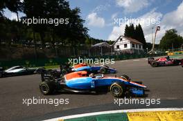 Pascal Wehrlein (GER) Manor Racing MRT05 and Esteban Ocon (FRA) Manor Racing MRT05 at the start of the race. 28.08.2016. Formula 1 World Championship, Rd 13, Belgian Grand Prix, Spa Francorchamps, Belgium, Race Day.