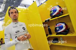 Jolyon Palmer (GBR) Renault Sport F1 Team. 01.04.2016. Formula 1 World Championship, Rd 2, Bahrain Grand Prix, Sakhir, Bahrain, Practice Day