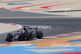 Stoffel Vandoorne (BEL), McLaren F1 Team  01.04.2016. Formula 1 World Championship, Rd 2, Bahrain Grand Prix, Sakhir, Bahrain, Practice Day