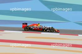 Daniil Kvyat (RUS) Red Bull Racing RB12. 01.04.2016. Formula 1 World Championship, Rd 2, Bahrain Grand Prix, Sakhir, Bahrain, Practice Day