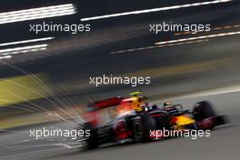 Daniil Kvyat (RUS), Red Bull Racing  01.04.2016. Formula 1 World Championship, Rd 2, Bahrain Grand Prix, Sakhir, Bahrain, Practice Day