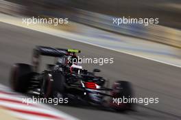 Jenson Button (GBR) McLaren MP4-31. 01.04.2016. Formula 1 World Championship, Rd 2, Bahrain Grand Prix, Sakhir, Bahrain, Practice Day