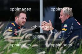 (L to R): Christian Horner (GBR) Red Bull Racing Team Principal with Dr Helmut Marko (AUT) Red Bull Motorsport Consultant. 01.04.2016. Formula 1 World Championship, Rd 2, Bahrain Grand Prix, Sakhir, Bahrain, Practice Day