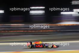 Daniil Kvyat (RUS) Red Bull Racing RB12. 01.04.2016. Formula 1 World Championship, Rd 2, Bahrain Grand Prix, Sakhir, Bahrain, Practice Day