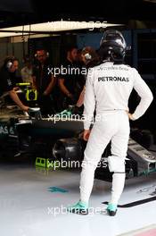 Nico Rosberg (GER) Mercedes AMG F1. 01.04.2016. Formula 1 World Championship, Rd 2, Bahrain Grand Prix, Sakhir, Bahrain, Practice Day