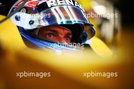 Jolyon Palmer (GBR) Renault Sport F1 Team RS16. 01.04.2016. Formula 1 World Championship, Rd 2, Bahrain Grand Prix, Sakhir, Bahrain, Practice Day