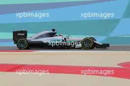 Lewis Hamilton (GBR) Mercedes AMG F1 W07 Hybrid. 01.04.2016. Formula 1 World Championship, Rd 2, Bahrain Grand Prix, Sakhir, Bahrain, Practice Day