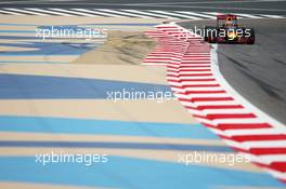 Daniel Ricciardo (AUS) Red Bull Racing RB12. 01.04.2016. Formula 1 World Championship, Rd 2, Bahrain Grand Prix, Sakhir, Bahrain, Practice Day