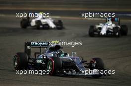 Nico Rosberg (GER) Mercedes AMG F1 W07 Hybrid. 03.04.2016. Formula 1 World Championship, Rd 2, Bahrain Grand Prix, Sakhir, Bahrain, Race Day.