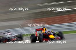 Daniel Ricciardo (AUS), Red Bull Racing  03.04.2016. Formula 1 World Championship, Rd 2, Bahrain Grand Prix, Sakhir, Bahrain, Race Day.