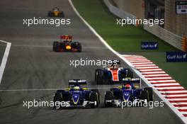 (L to R): Marcus Ericsson (SWE) Sauber C35 and team mate Felipe Nasr (BRA) Sauber C35 battle for position. 03.04.2016. Formula 1 World Championship, Rd 2, Bahrain Grand Prix, Sakhir, Bahrain, Race Day.