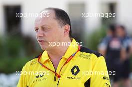 Frederic Vasseur (FRA) Renault Sport F1 Team Racing Director. 02.04.2016. Formula 1 World Championship, Rd 2, Bahrain Grand Prix, Sakhir, Bahrain, Qualifying Day.