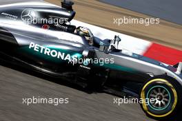 Lewis Hamilton (GBR), Mercedes AMG F1 Team  02.04.2016. Formula 1 World Championship, Rd 2, Bahrain Grand Prix, Sakhir, Bahrain, Qualifying Day.