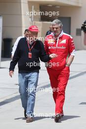 (L to R): Niki Lauda (AUT) Mercedes Non-Executive Chairman with Maurizio Arrivabene (ITA) Ferrari Team Principal. 03.04.2016. Formula 1 World Championship, Rd 2, Bahrain Grand Prix, Sakhir, Bahrain, Race Day.