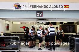The pit garage of Fernando Alonso (ESP) McLaren. 31.03.2016. Formula 1 World Championship, Rd 2, Bahrain Grand Prix, Sakhir, Bahrain, Preparation Day.
