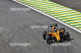 Jolyon Palmer (GBR) Renault Sport F1 Team RS16. 11.11.2016. Formula 1 World Championship, Rd 20, Brazilian Grand Prix, Sao Paulo, Brazil, Practice Day.