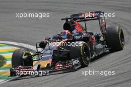 Daniil Kvyat (RUS) Scuderia Toro Rosso STR11. 11.11.2016. Formula 1 World Championship, Rd 20, Brazilian Grand Prix, Sao Paulo, Brazil, Practice Day.