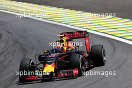 Max Verstappen (NLD) Red Bull Racing  11.11.2016. Formula 1 World Championship, Rd 20, Brazilian Grand Prix, Sao Paulo, Brazil, Practice Day.