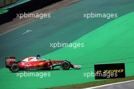 Sebastian Vettel (GER) Ferrari SF16-H spins. 11.11.2016. Formula 1 World Championship, Rd 20, Brazilian Grand Prix, Sao Paulo, Brazil, Practice Day.