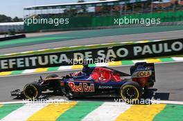 Daniil Kvyat (RUS) Scuderia Toro Rosso STR11. 11.11.2016. Formula 1 World Championship, Rd 20, Brazilian Grand Prix, Sao Paulo, Brazil, Practice Day.
