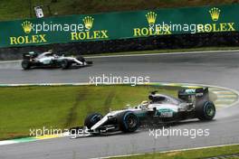 Lewis Hamilton (GBR) Mercedes AMG F1 W07 Hybrid leads team mate Nico Rosberg (GER) Mercedes AMG F1 W07 Hybrid. 13.11.2016. Formula 1 World Championship, Rd 20, Brazilian Grand Prix, Sao Paulo, Brazil, Race Day.