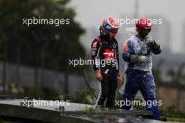 Romain Grosjean (FRA) Haas F1 Team heads back to the pits after he crashed on the way to the grid. 13.11.2016. Formula 1 World Championship, Rd 20, Brazilian Grand Prix, Sao Paulo, Brazil, Race Day.