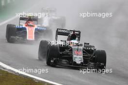 Fernando Alonso (ESP) McLaren F1  13.11.2016. Formula 1 World Championship, Rd 20, Brazilian Grand Prix, Sao Paulo, Brazil, Race Day.