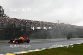 Daniel Ricciardo (AUS) Red Bull Racing RB12. 13.11.2016. Formula 1 World Championship, Rd 20, Brazilian Grand Prix, Sao Paulo, Brazil, Race Day.