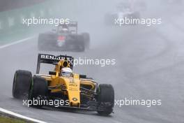 Kevin Magnussen (DEN) Renault Sport F1 Team  13.11.2016. Formula 1 World Championship, Rd 20, Brazilian Grand Prix, Sao Paulo, Brazil, Race Day.