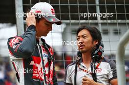 (L to R): Esteban Gutierrez (MEX) Haas F1 Team with Ayao Komatsu (JPN) Haas F1 Team Race Engineer. 12.11.2016. Formula 1 World Championship, Rd 20, Brazilian Grand Prix, Sao Paulo, Brazil, Qualifying Day.
