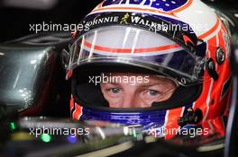 Jenson Button (GBR) McLaren MP4-31. 12.11.2016. Formula 1 World Championship, Rd 20, Brazilian Grand Prix, Sao Paulo, Brazil, Qualifying Day.