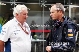 (L to R): Pat Symonds (GBR) Williams Chief Technical Officer with Paul Monaghan (GBR) Red Bull Racing Chief Engineer. 12.11.2016. Formula 1 World Championship, Rd 20, Brazilian Grand Prix, Sao Paulo, Brazil, Qualifying Day.
