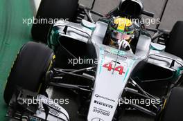 Lewis Hamilton (GBR) Mercedes AMG F1 W07 Hybrid. 12.11.2016. Formula 1 World Championship, Rd 20, Brazilian Grand Prix, Sao Paulo, Brazil, Qualifying Day.