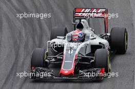 Romain Grosjean (FRA) Haas F1 Team VF-16. 12.11.2016. Formula 1 World Championship, Rd 20, Brazilian Grand Prix, Sao Paulo, Brazil, Qualifying Day.