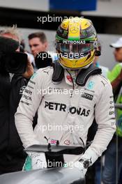 Lewis Hamilton (GBR) Mercedes AMG F1 in qualifying parc ferme. 12.11.2016. Formula 1 World Championship, Rd 20, Brazilian Grand Prix, Sao Paulo, Brazil, Qualifying Day.