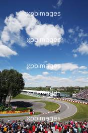 Kevin Magnussen (DEN) Renault Sport F1 Team RS16. 10.06.2016. Formula 1 World Championship, Rd 7, Canadian Grand Prix, Montreal, Canada, Practice Day.