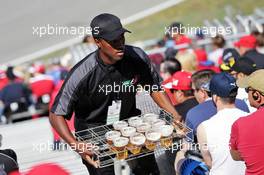 A drinks vendor in the grandstand. 10.06.2016. Formula 1 World Championship, Rd 7, Canadian Grand Prix, Montreal, Canada, Practice Day.