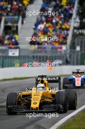 Kevin Magnussen (DEN) Renault Sport F1 Team RS16. 12.06.2016. Formula 1 World Championship, Rd 7, Canadian Grand Prix, Montreal, Canada, Race Day.