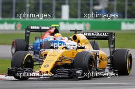 Kevin Magnussen (DEN) Renault Sport F1 Team RS16. 12.06.2016. Formula 1 World Championship, Rd 7, Canadian Grand Prix, Montreal, Canada, Race Day.