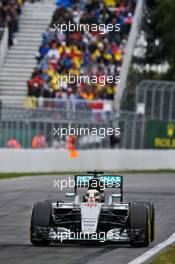 Lewis Hamilton (GBR) Mercedes AMG F1 W07 Hybrid. 12.06.2016. Formula 1 World Championship, Rd 7, Canadian Grand Prix, Montreal, Canada, Race Day.