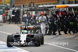 Nico Hulkenberg (GER) Sahara Force India F1 VJM09 makes a pit stop. 12.06.2016. Formula 1 World Championship, Rd 7, Canadian Grand Prix, Montreal, Canada, Race Day.