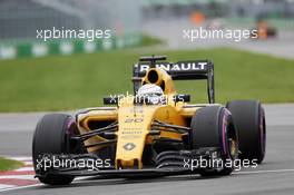 Kevin Magnussen (DEN) Renault Sport F1 Team RS16. 12.06.2016. Formula 1 World Championship, Rd 7, Canadian Grand Prix, Montreal, Canada, Race Day.