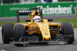 Kevin Magnussen (DEN) Renault Sport F1 Team RS16. 11.06.2016. Formula 1 World Championship, Rd 7, Canadian Grand Prix, Montreal, Canada, Qualifying Day.
