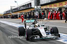 Lewis Hamilton (GBR) Mercedes AMG F1 W07 Hybrid. 11.06.2016. Formula 1 World Championship, Rd 7, Canadian Grand Prix, Montreal, Canada, Qualifying Day.