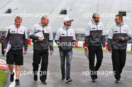 Romain Grosjean (FRA) Haas F1 Team walks the circuit with the team. 09.06.2016. Formula 1 World Championship, Rd 7, Canadian Grand Prix, Montreal, Canada, Preparation Day.