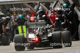 Lewis Hamilton (GBR) Mercedes AMG F1 W07 Hybrid practices a pit stop. 15.04.2016. Formula 1 World Championship, Rd 3, Chinese Grand Prix, Shanghai, China, Practice Day.