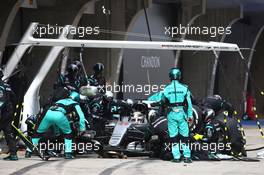 Lewis Hamilton (GBR) Mercedes AMG F1 W07   Pit stop. 17.04.2016. Formula 1 World Championship, Rd 3, Chinese Grand Prix, Shanghai, China, Race Day.