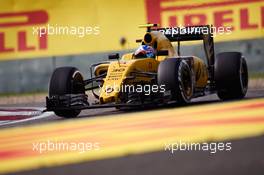 Jolyon Palmer (GBR) Renault Sport F1 Team RS16. 17.04.2016. Formula 1 World Championship, Rd 3, Chinese Grand Prix, Shanghai, China, Race Day.
