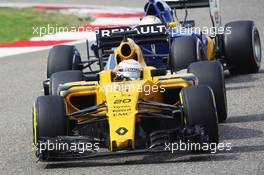 Kevin Magnussen (DEN) Renault Sport F1 Team RS16. 17.04.2016. Formula 1 World Championship, Rd 3, Chinese Grand Prix, Shanghai, China, Race Day.